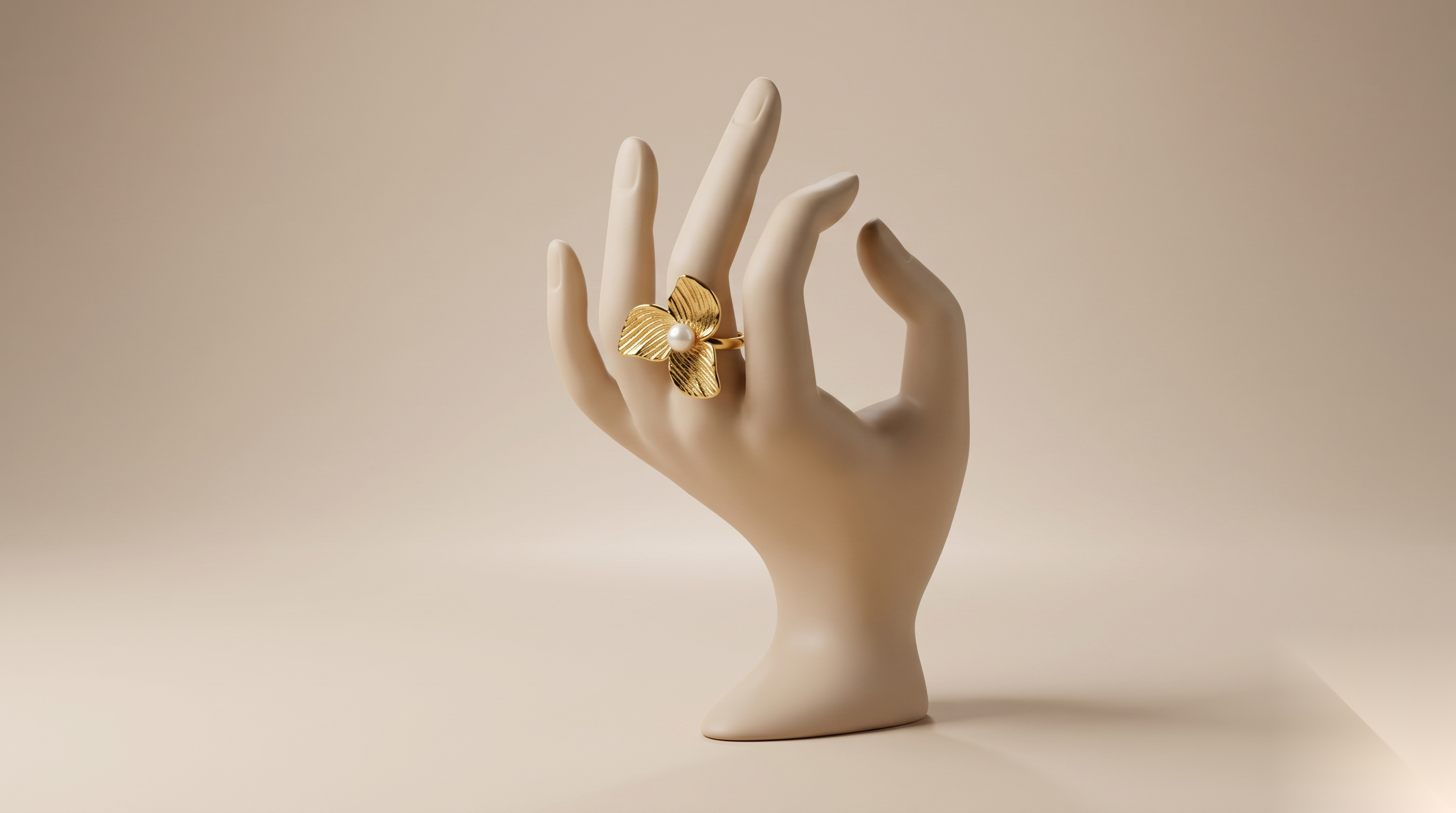 Flower & Pearl Ring